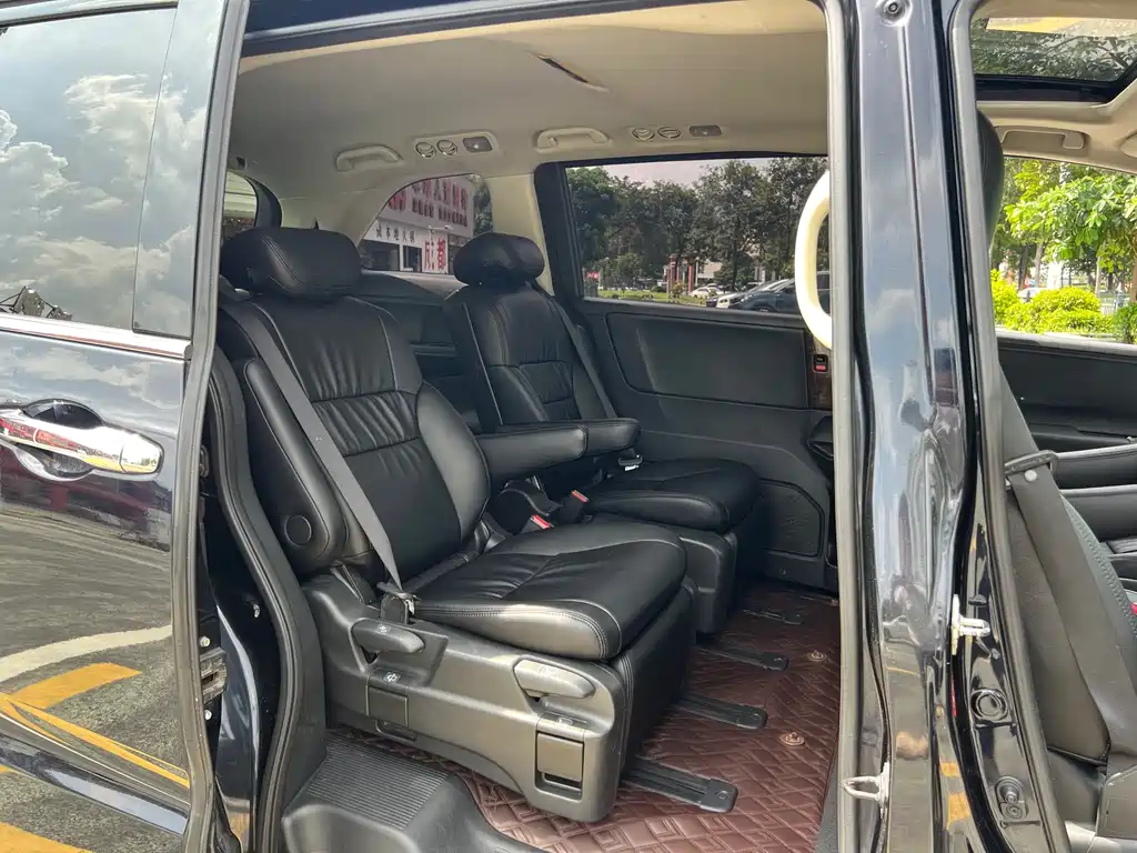 Honda Odyssey 2015 — фото 20
