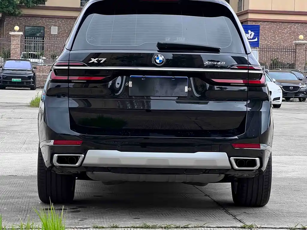 BMW X7 2024