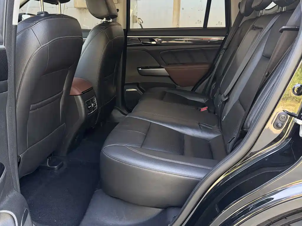 GAC Motor Trumpchi GS7 2020 — фото 11