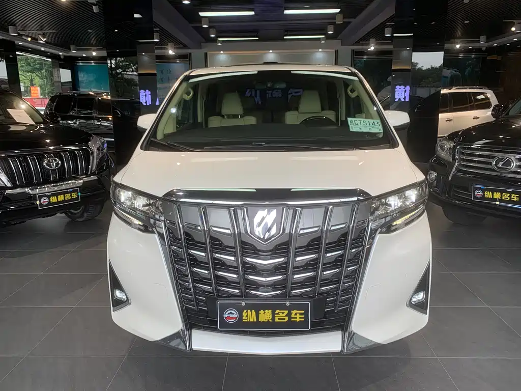 Toyota Alphard 2018 — фото 2
