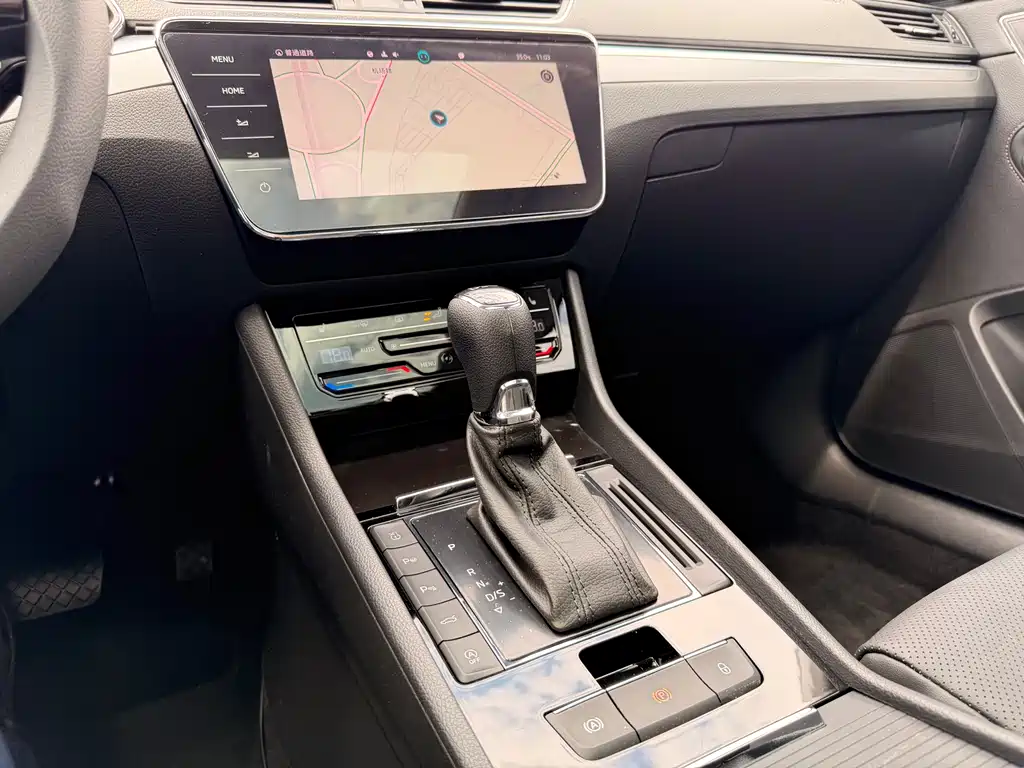 Skoda Speedy 2023 — фото 9