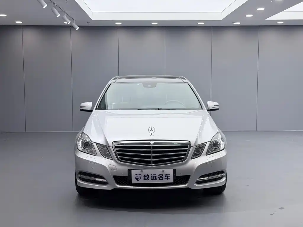 Mercedes-Benz E-Class 2012 — фото 2