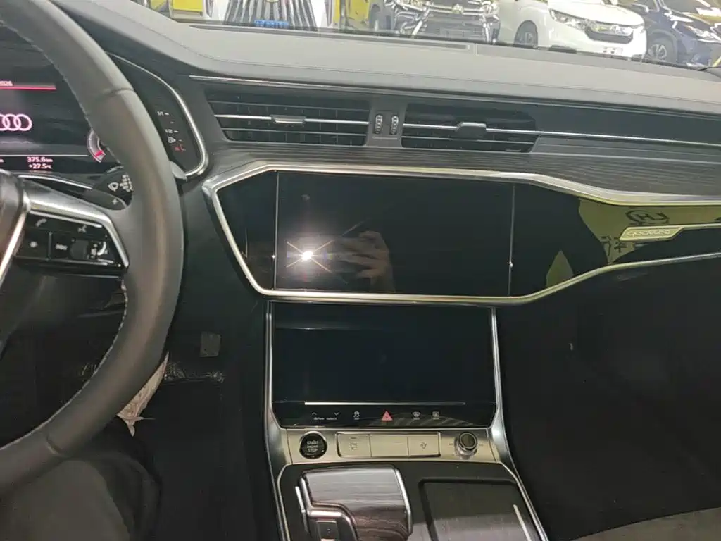 Audi A6L 2023 — фото 13