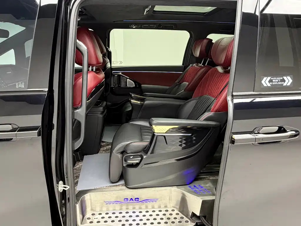 GAC Motor Trumpchi M8 2023 — фото 13