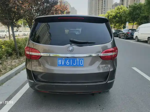 Buick GL8 2017
