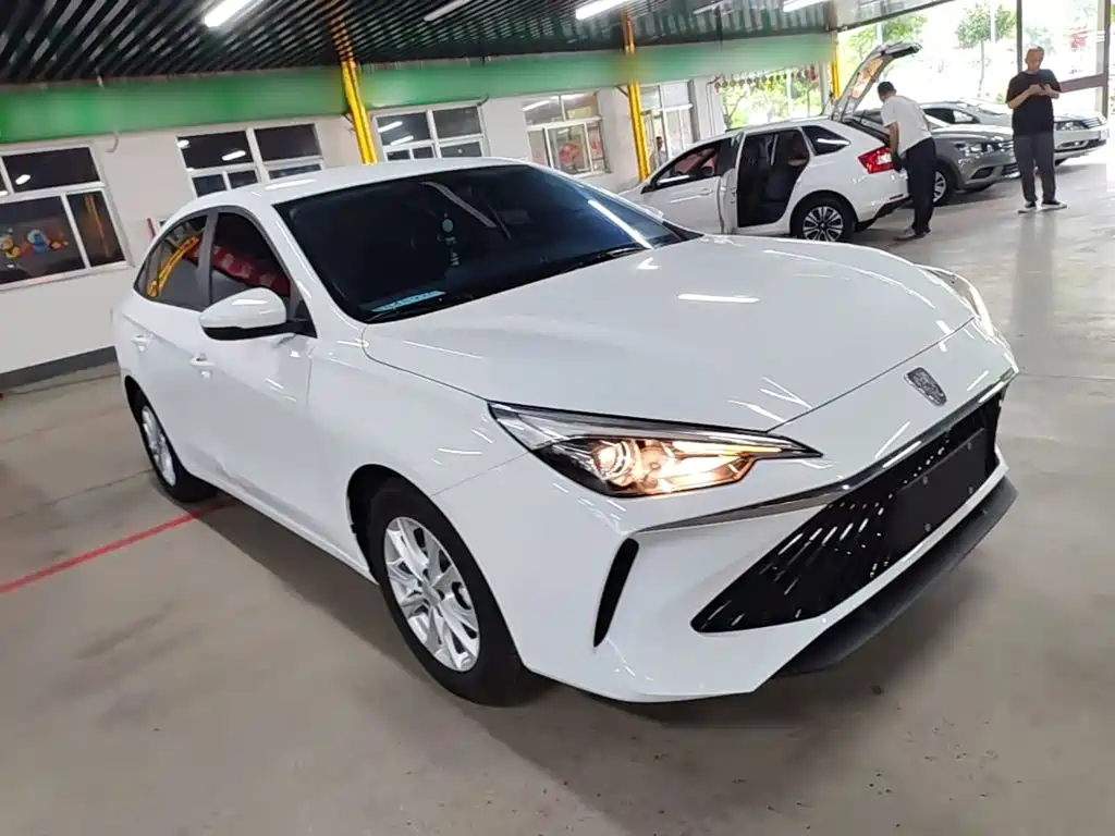Roewe i5 2025