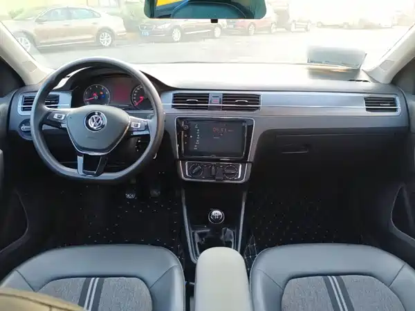 Volkswagen Santana 2021