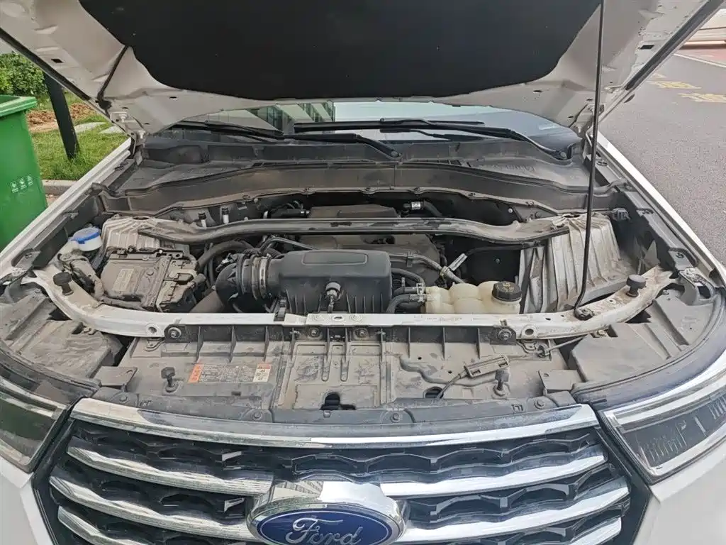 Ford Explorer 2020 — фото 11