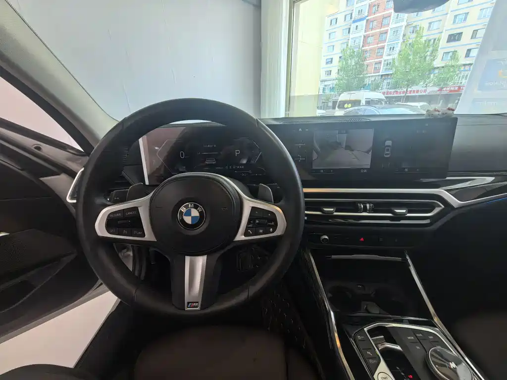 BMW 3 Series 2023 — фото 16