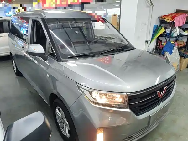 Wuling Journey 2021
