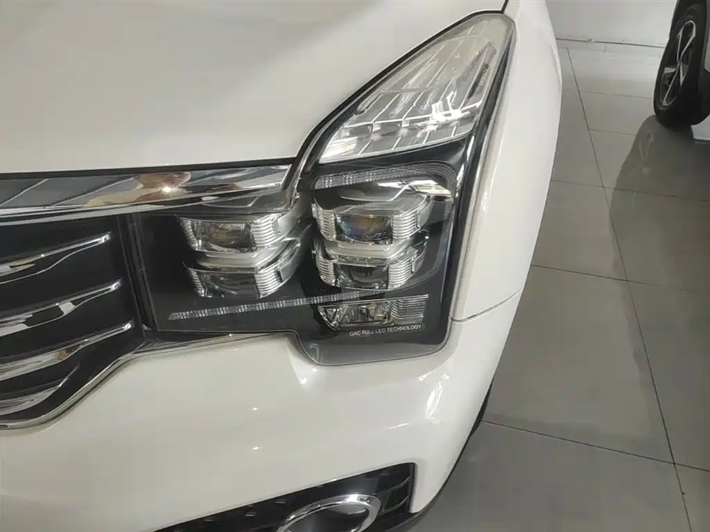 GAC Motor Trumpchi GS7 2018 — фото 24