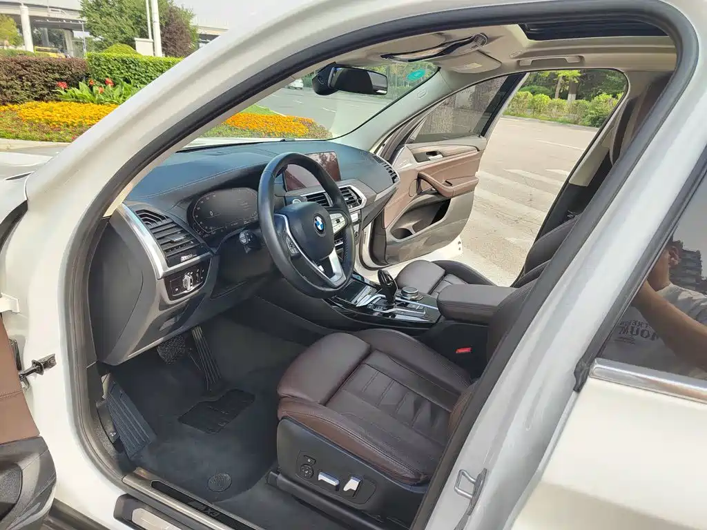 BMW X3 2020 — фото 15
