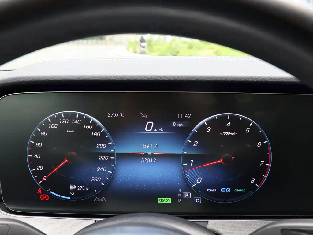Mercedes-Benz CLS 2021 — фото 20