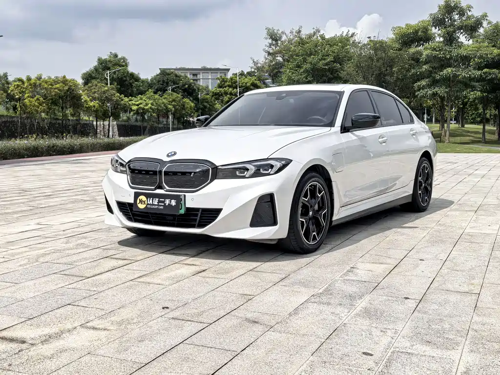 BMW i3 2024