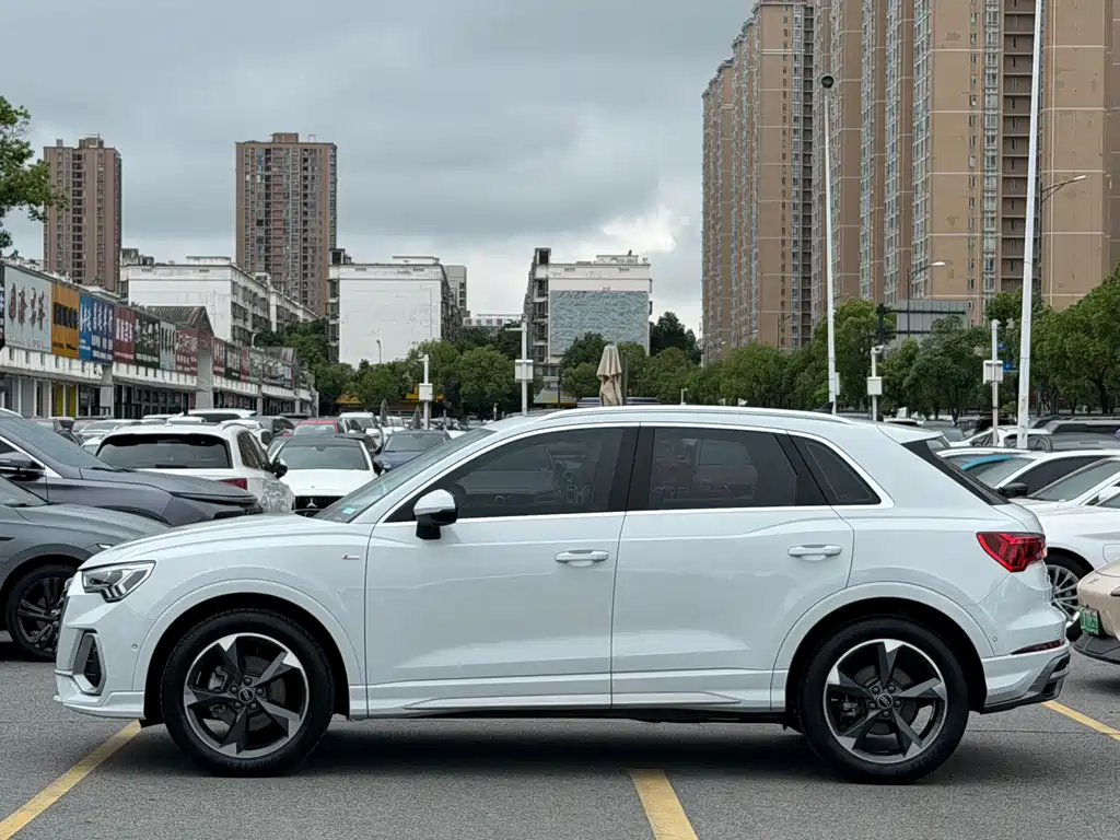 Audi Q3 2023