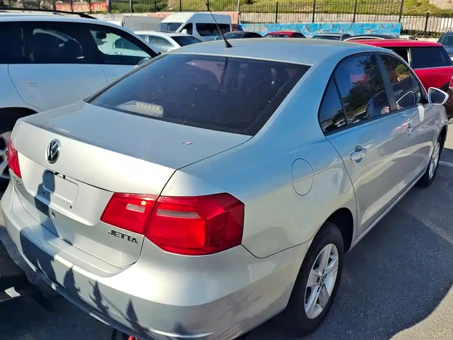 Volkswagen Jetta 2015