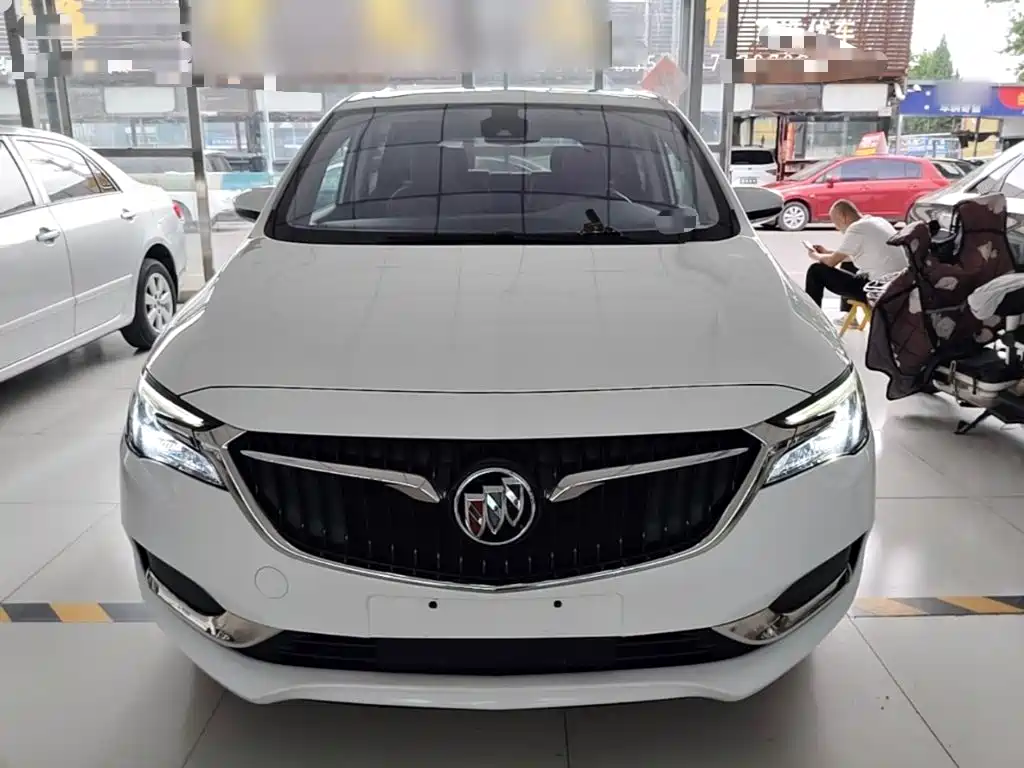 Buick GL6 2021