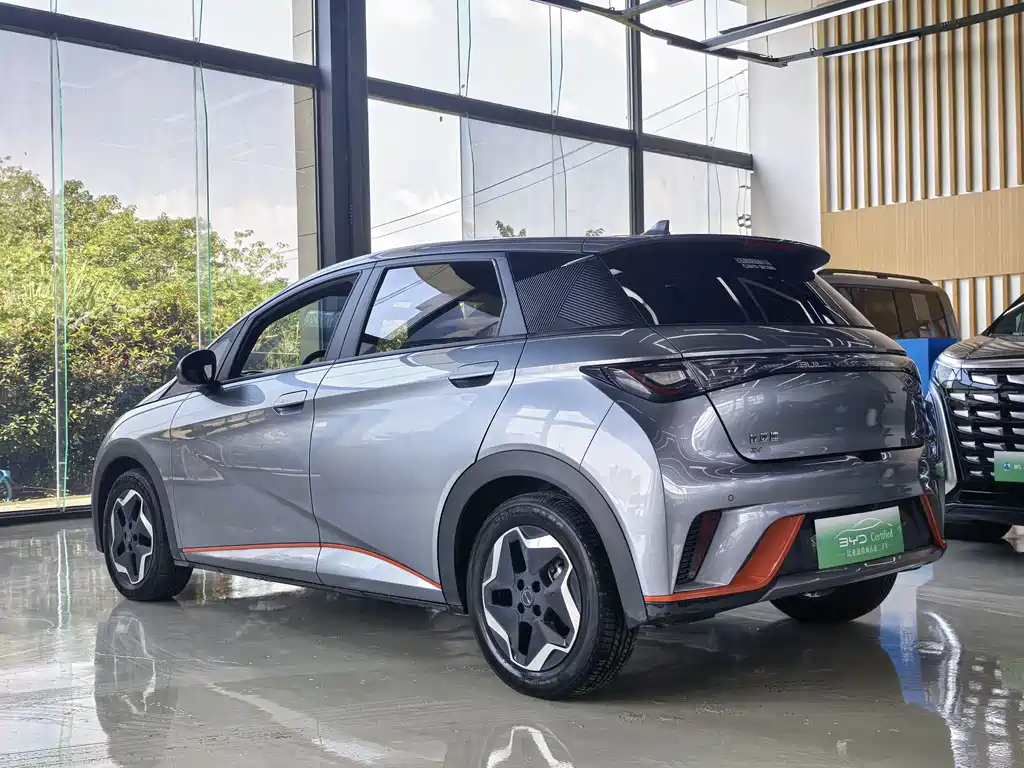 BYD Dolphin 2022 — фото 10