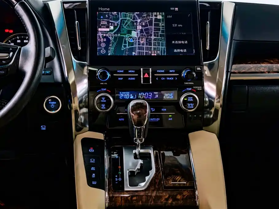 Toyota Alphard 2022 — фото 9