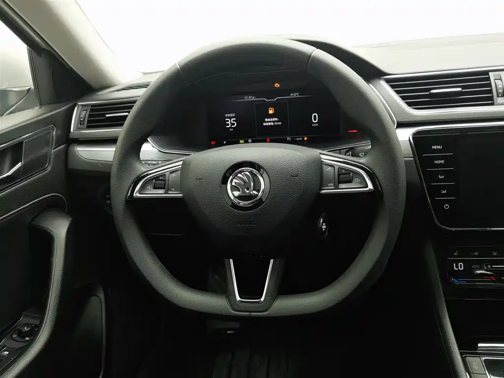 Skoda Speedy 2021 — фото 11