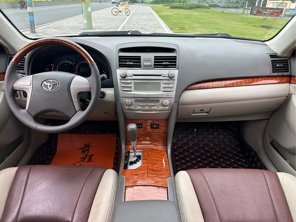 Toyota Camry 2007 — фото 17