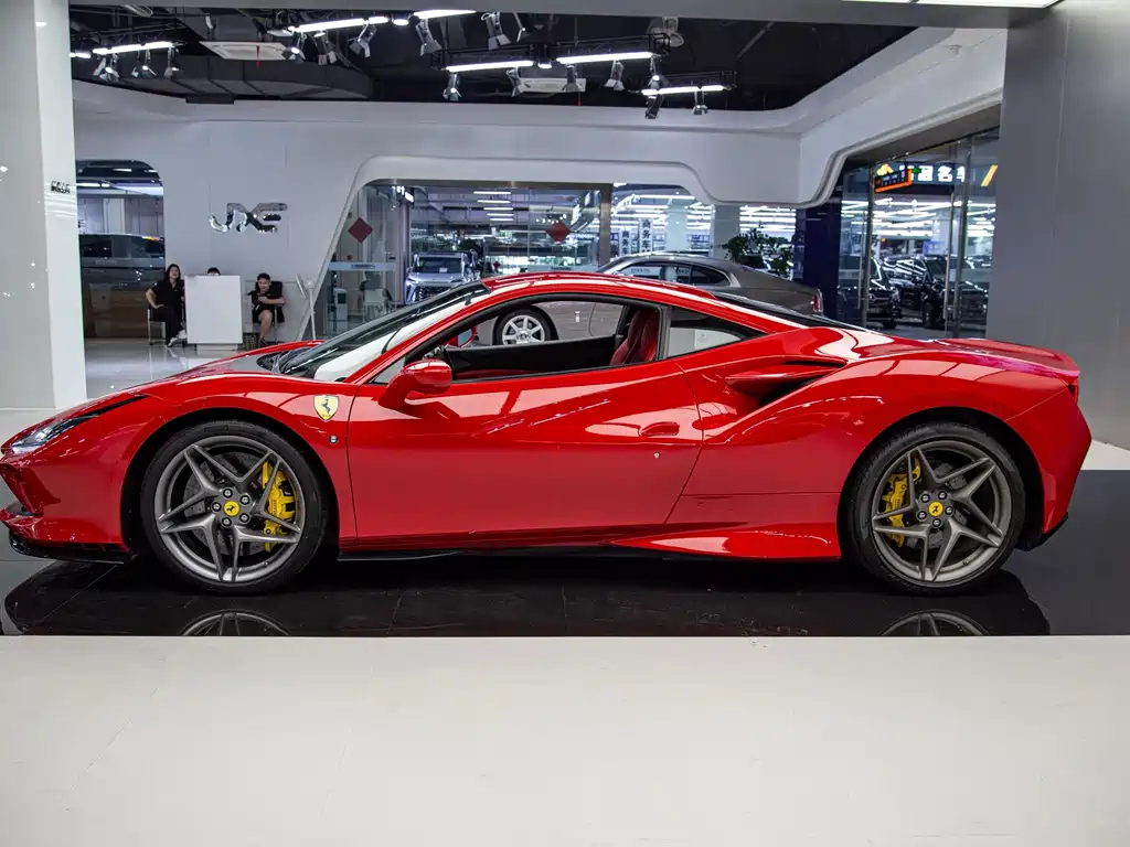 Ferrari F8 2022 — фото 9