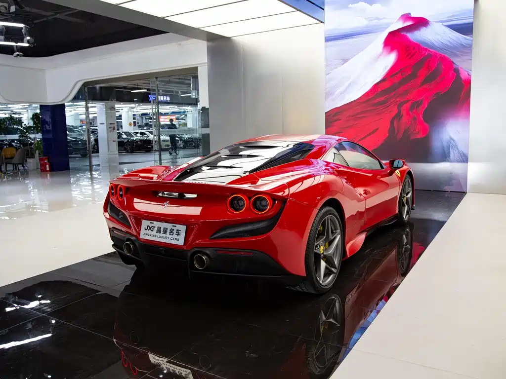 Ferrari F8 2022 — фото 10