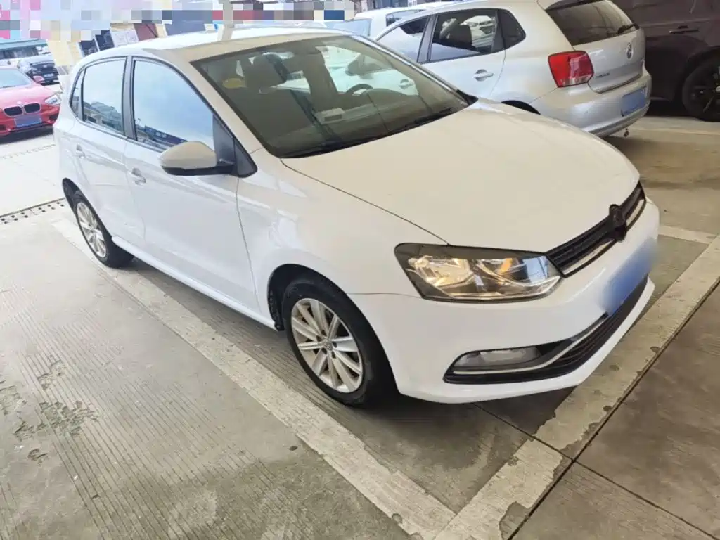 Volkswagen Polo 2015 — фото 4
