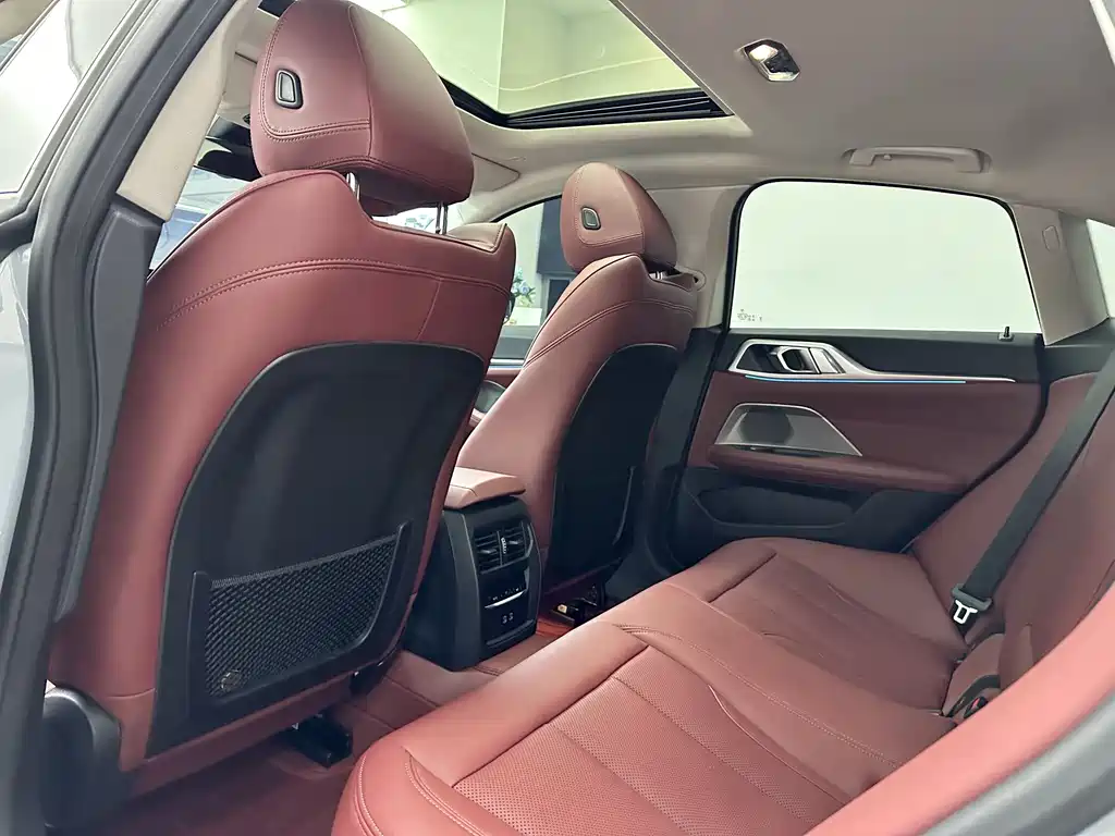 BMW 4 Series 2023 — фото 14