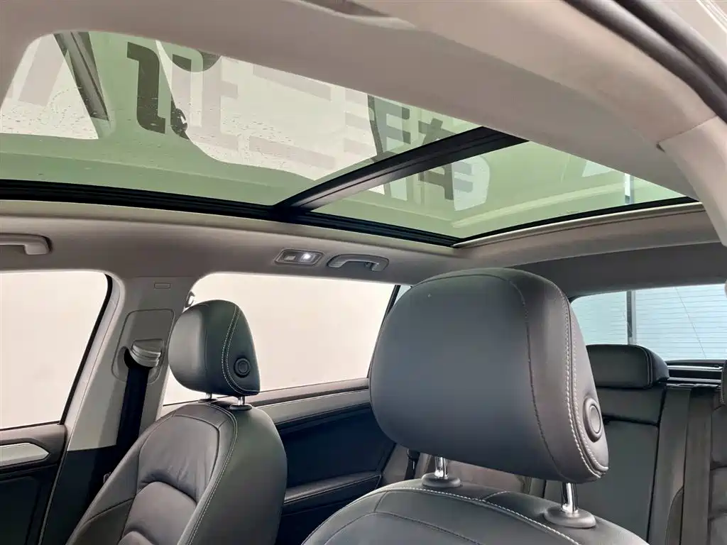 Volkswagen Tiguan L 2019 — фото 17