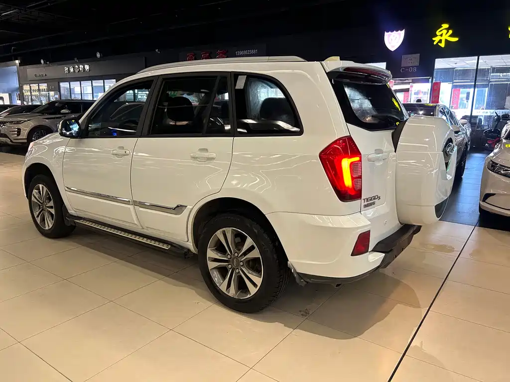 Chery Tiggo 3 2015 — фото 12