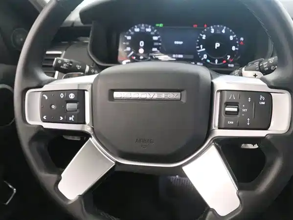 Land Rover Discovery 2024