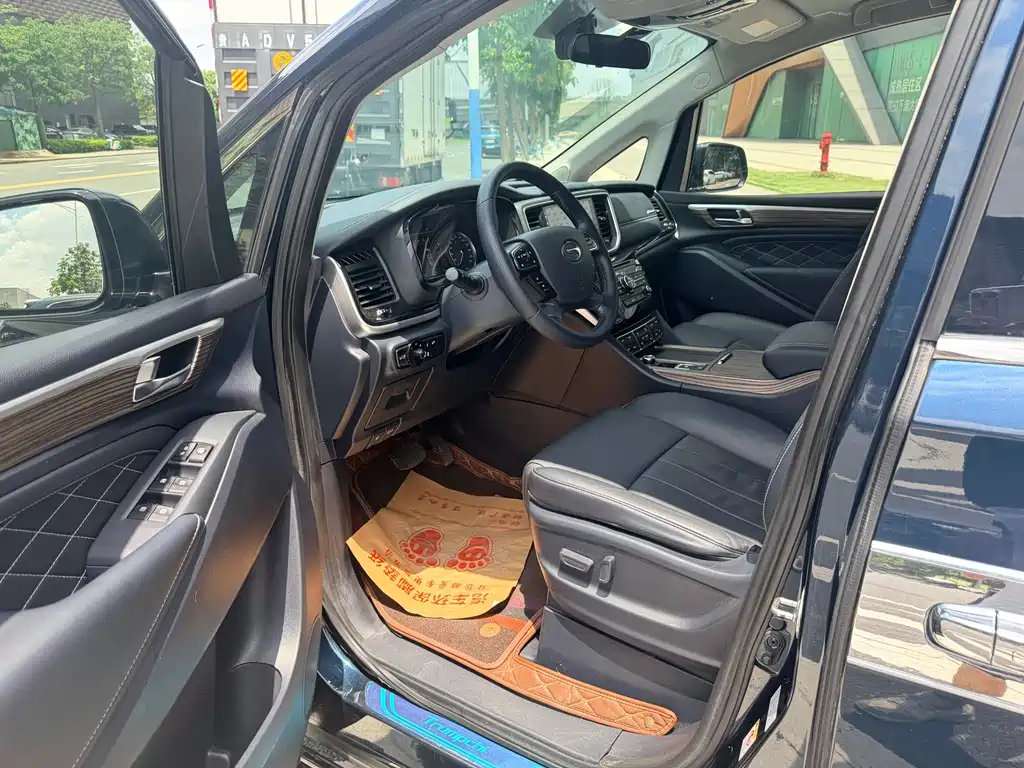 GAC Motor Trumpchi M8 2020 — фото 11