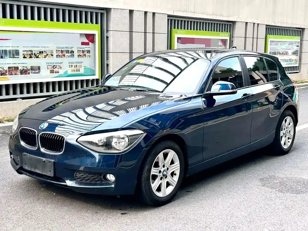 BMW 1 Series 2013 — фото 1
