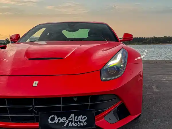 Ferrari F12berlinetta 2013