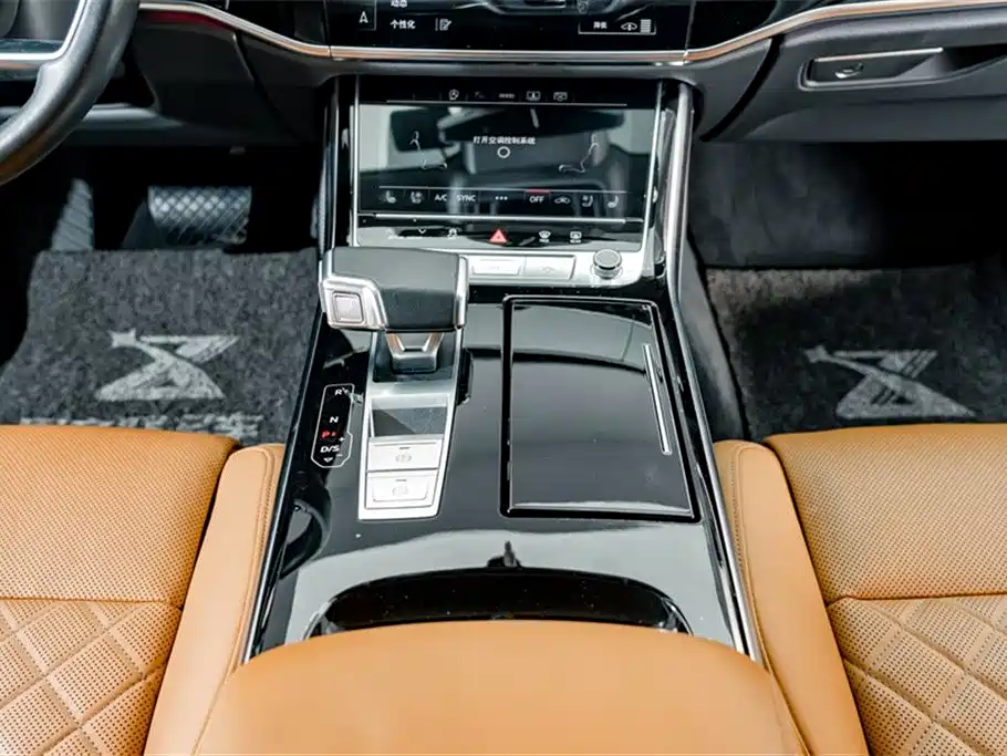Audi A8 2023 — фото 14