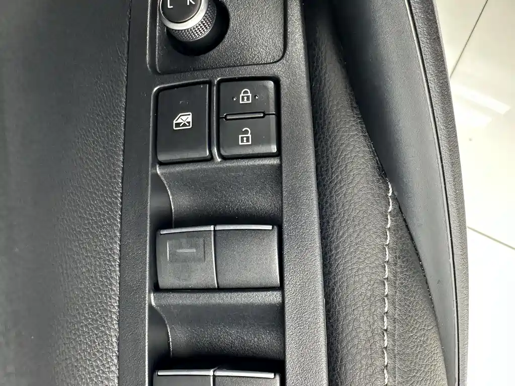 Toyota Corolla 2022 — фото 11
