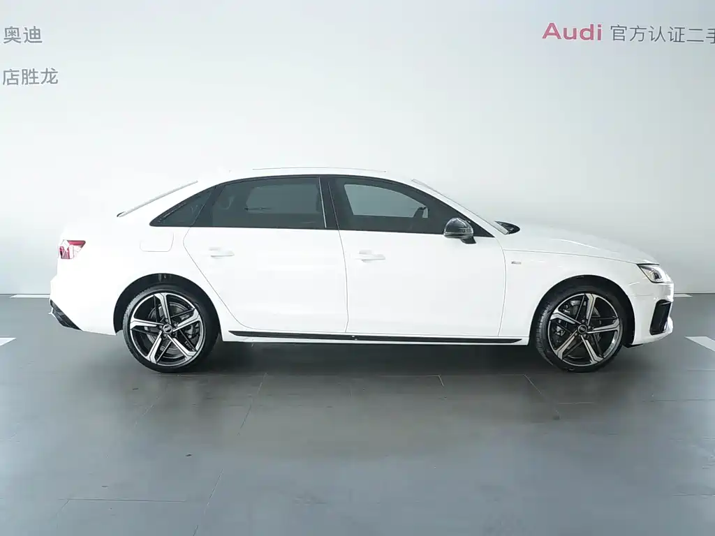 Audi A4L 2025 — фото 3