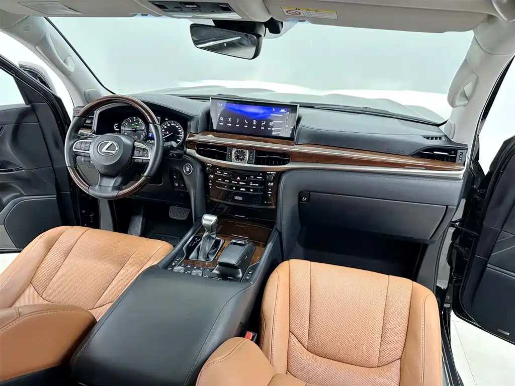 Lexus LX 2020 — фото 13
