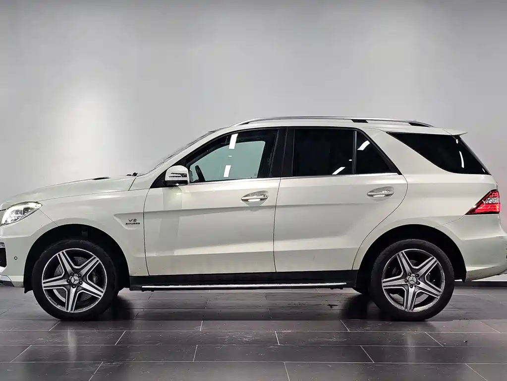 Mercedes-Benz M-Class AMG 2013 — фото 2