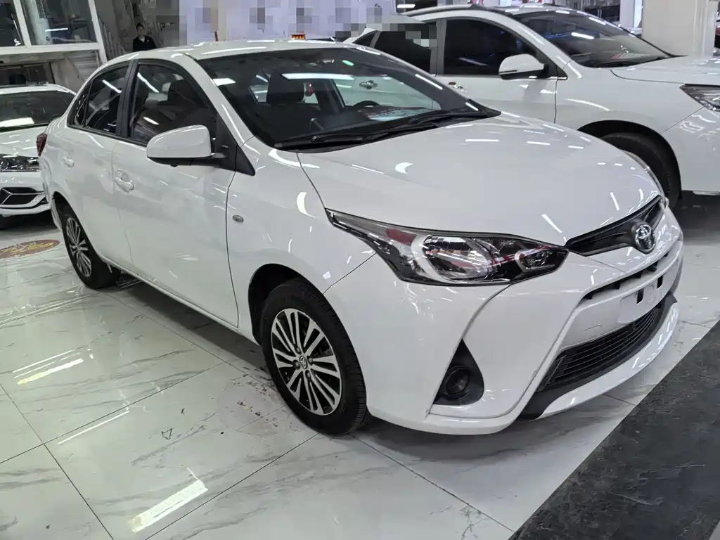 Toyota Yaris L 2019 — фото 3