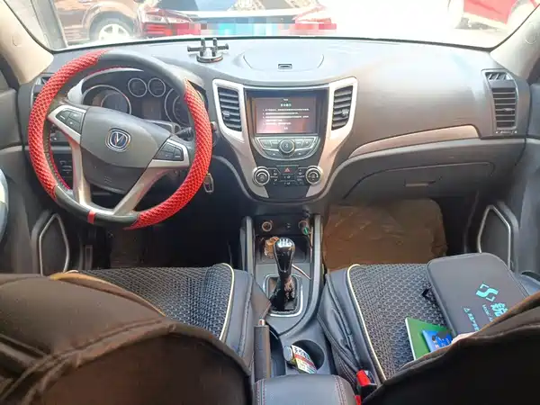 Changan CS35 2016