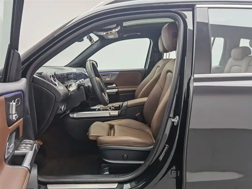 Mercedes-Benz GLB 2023 — фото 10