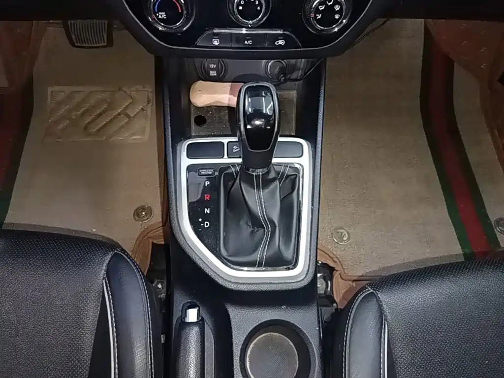 Hyundai ix25 2018 — фото 14