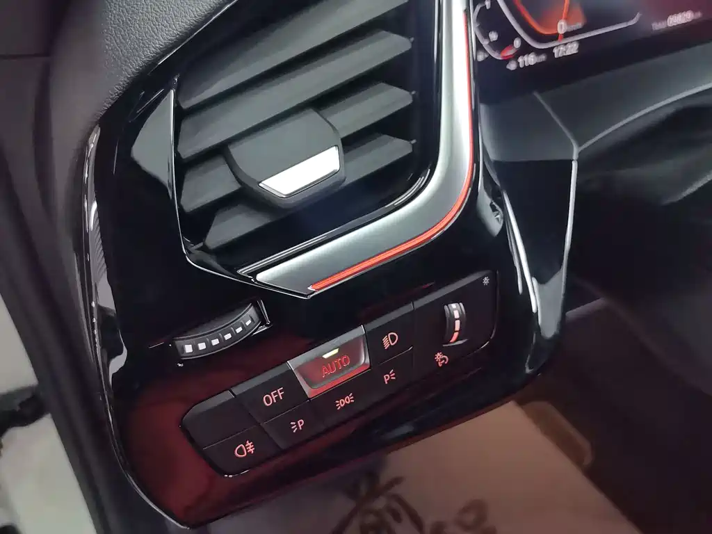 BMW Z4 2023 — фото 13