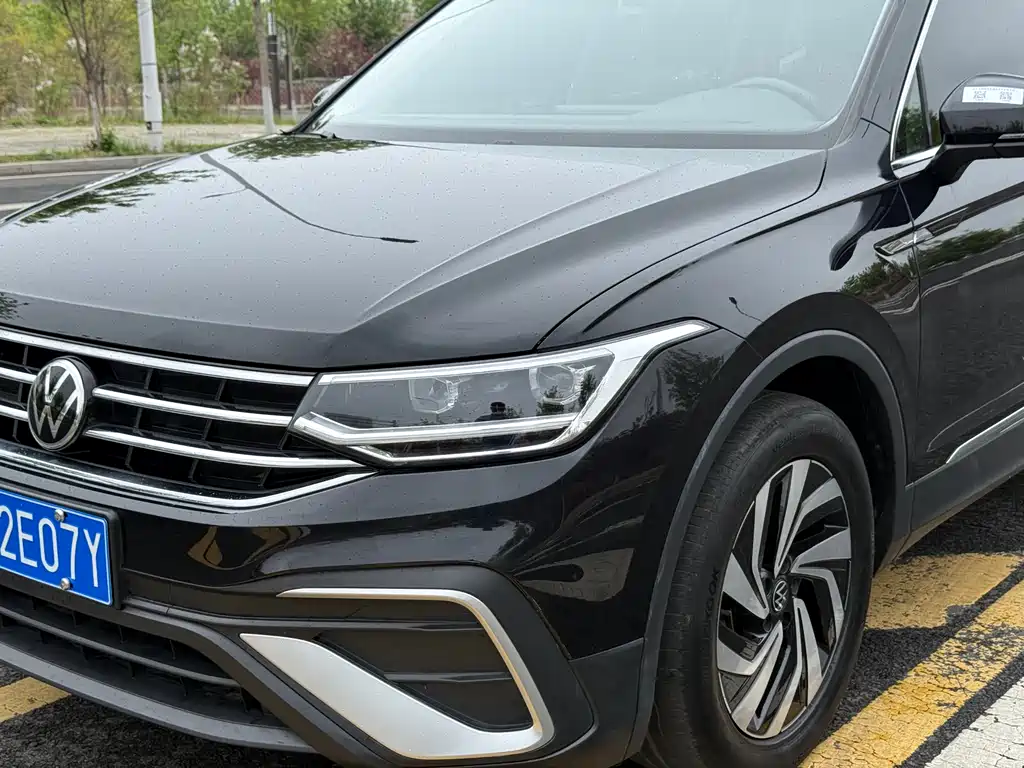 Volkswagen Tiguan L 2022 — фото 4