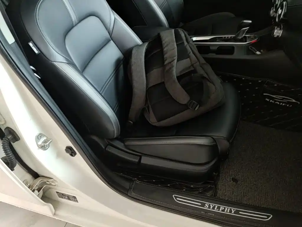 Nissan Sylphy 2020 — фото 25