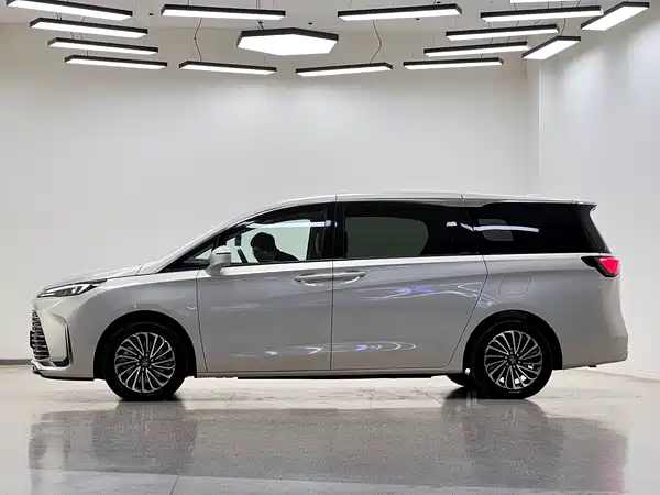 Buick GL8 New Energy 2025