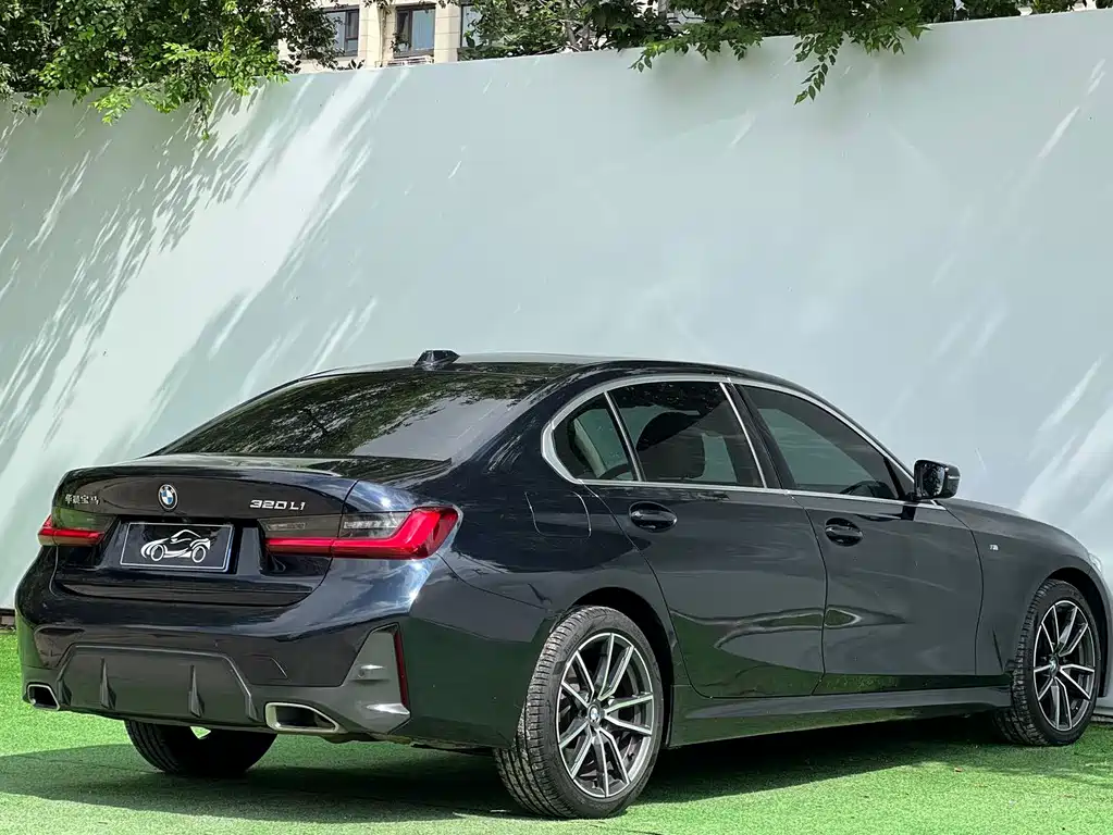 BMW 3 Series 2023