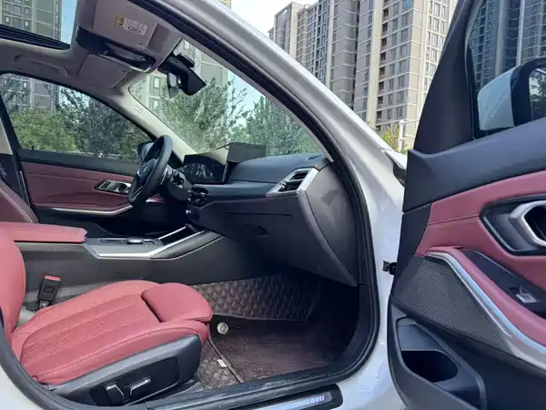 BMW 3 Series 2025